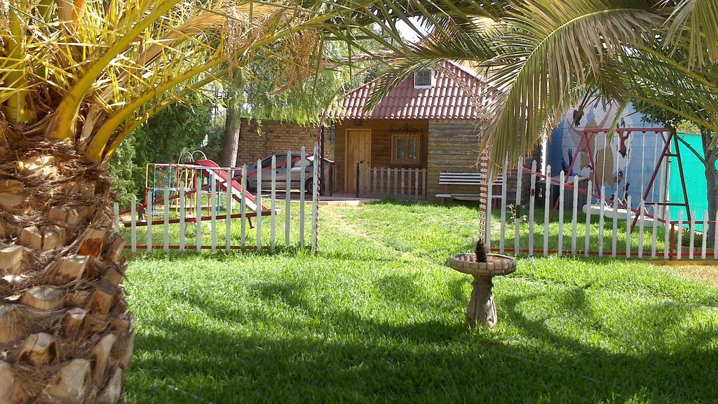 Bungalow Perotonar Ideal Para Familia Con Ninos La Puebla de Cazalla Exterior foto